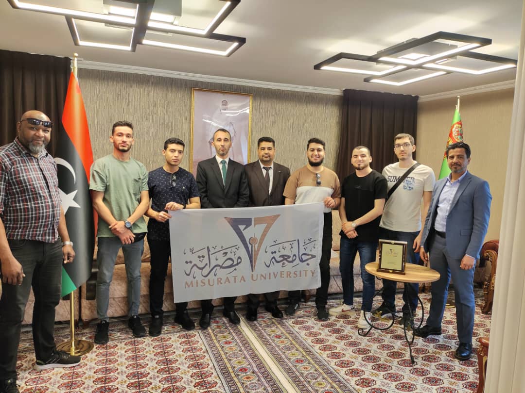 مشاركة فريق جامعة مصراتة في الاولومبياد الدولي المفتوح للمعلوماتية  