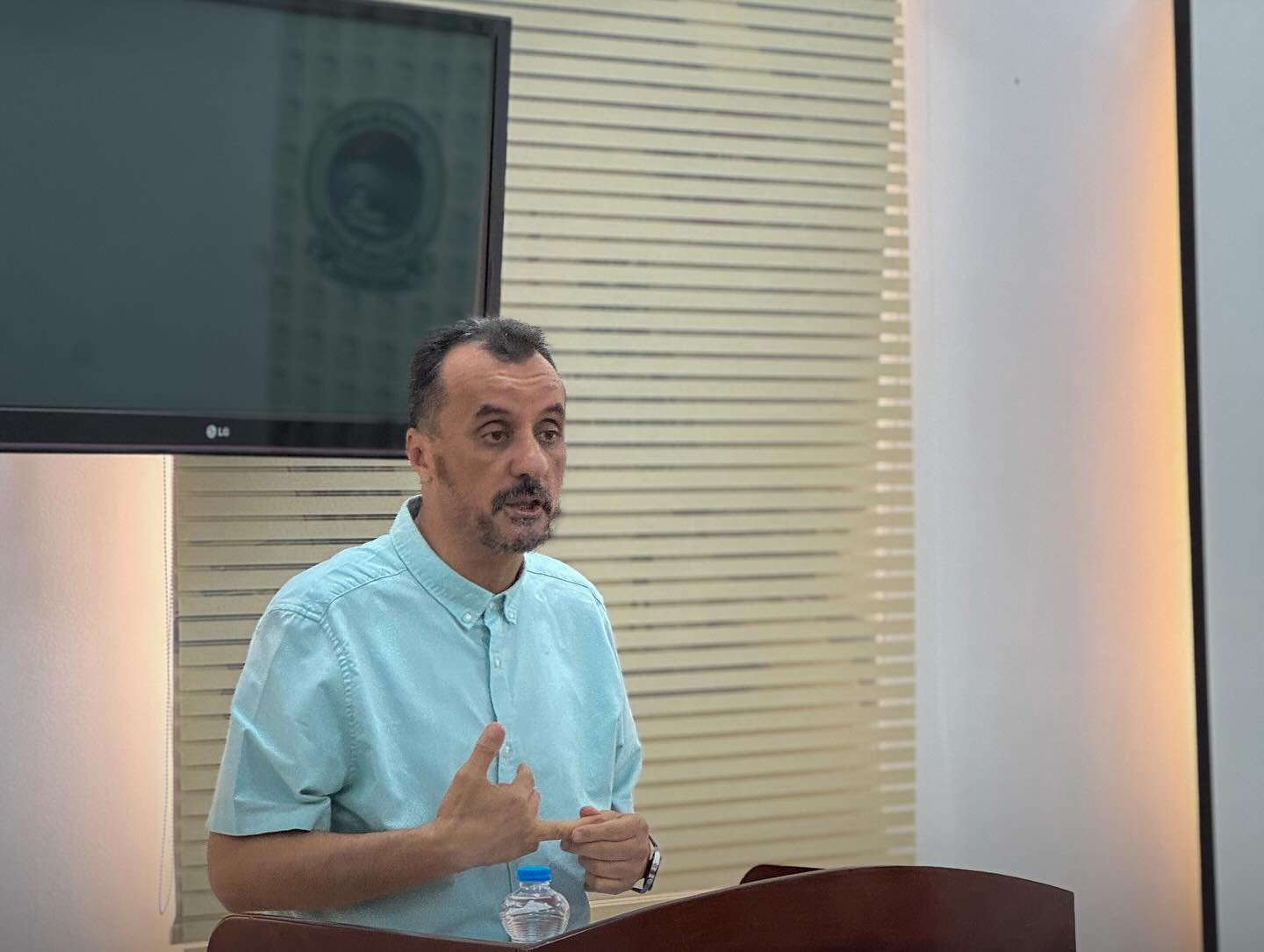 استقبال كلية تقنية المعلومات لطلاب مدرسة الكفاءة للتعليم الخاص 