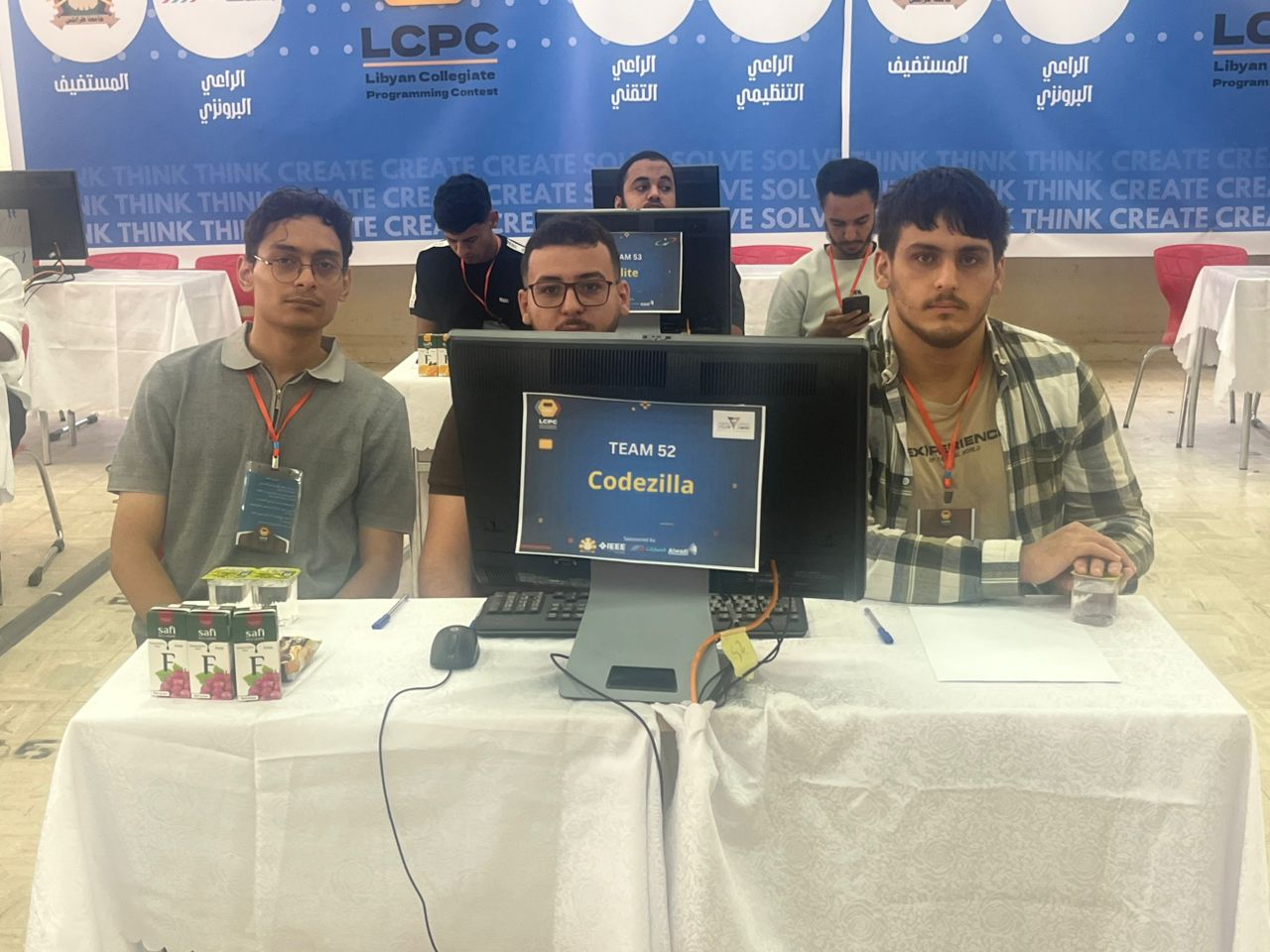 فرق جامعة مصراتة تشارك في المسابقة الليبية الجامعية للبرمجة بطرابلس