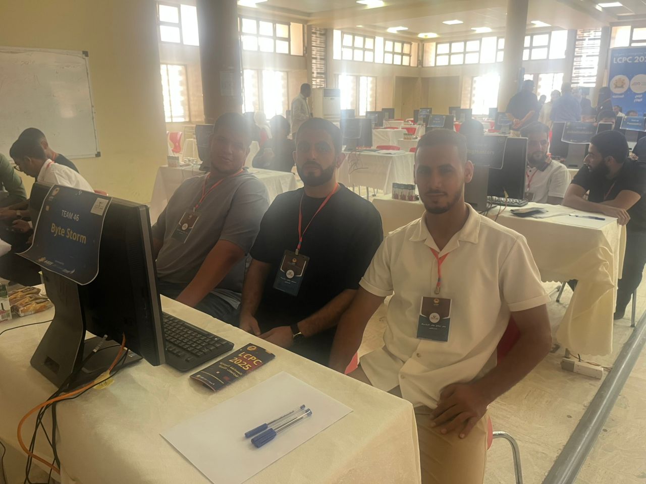 فرق جامعة مصراتة تشارك في المسابقة الليبية الجامعية للبرمجة بطرابلس