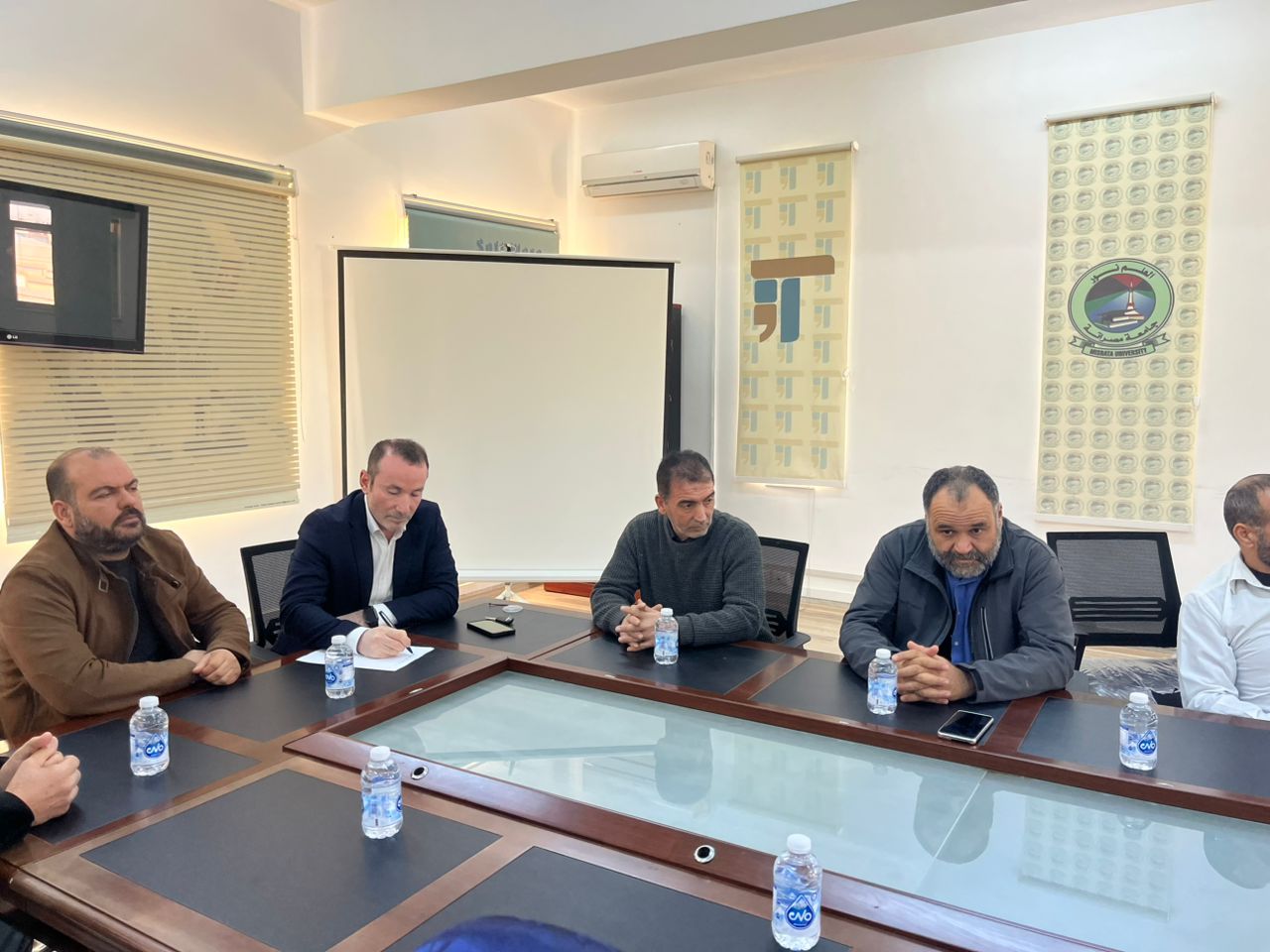 زيارة ميدانية لرئيس جامعة مصراتة  لكلية تقنية المعلومات لمتابعة سير العملية التعليمية