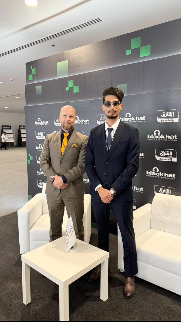 كلية تقنية المعلومات  جامعة مصراتة تحتفي بمشاركة أحد طلبتها في مؤتمر Black Hat MEA الدولي