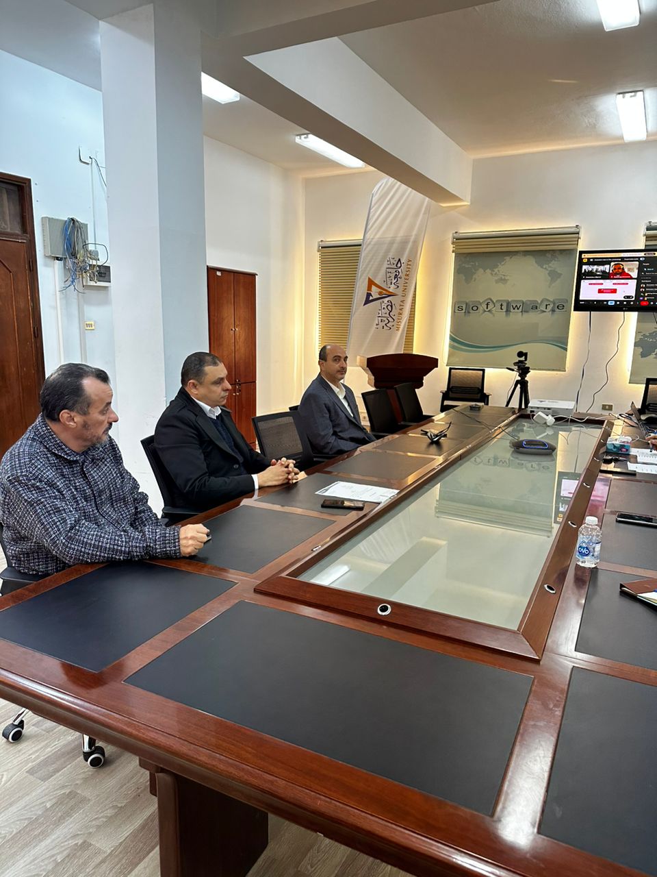 اجتماع اللجنة العلمية لمؤتمر آفاق تقنية المعلومات الثاني