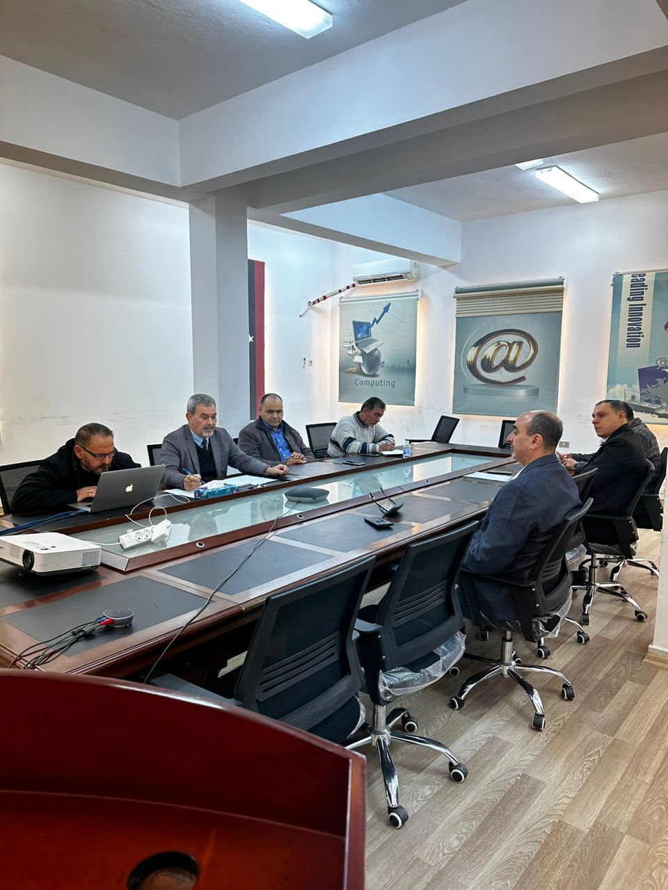 اجتماع اللجنة العلمية لمؤتمر آفاق تقنية المعلومات الثاني