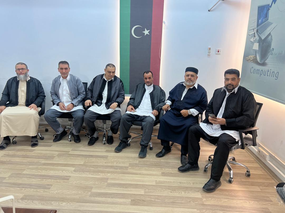 لقاء معايدة بمناسبة عيد الفطر المبارك يعزّز روح الألفة بين أعضاء هيئة التدريس بكلية تقنية المعلومات