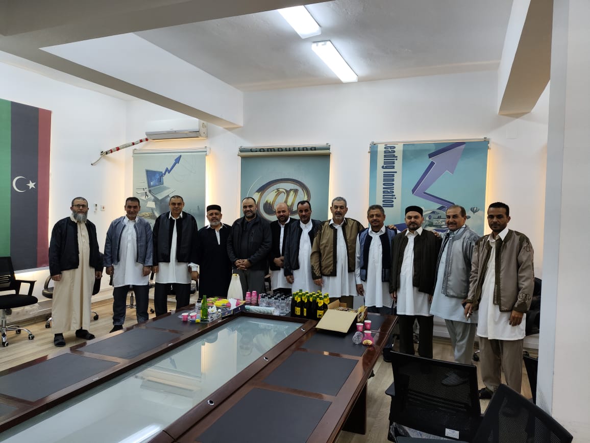 لقاء معايدة بمناسبة عيد الفطر المبارك يعزّز روح الألفة بين أعضاء هيئة التدريس بكلية تقنية المعلومات